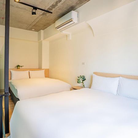Check Inn Express Taichung Yizhong Exterior foto
